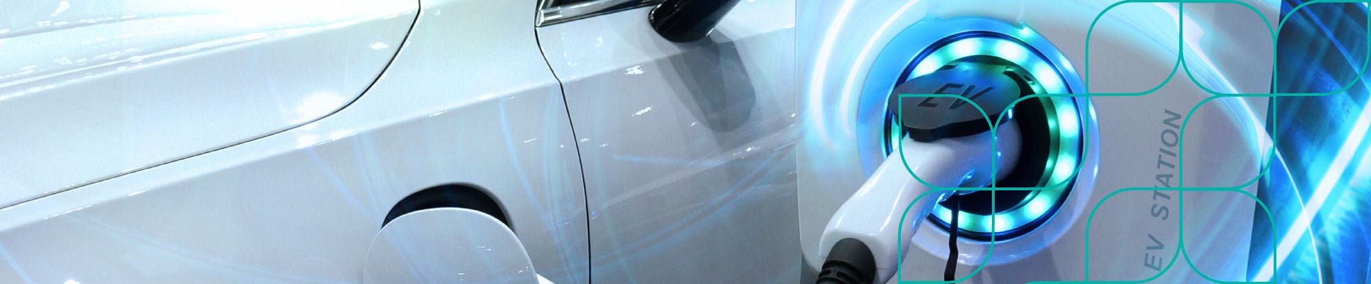 正在充电的电动汽车