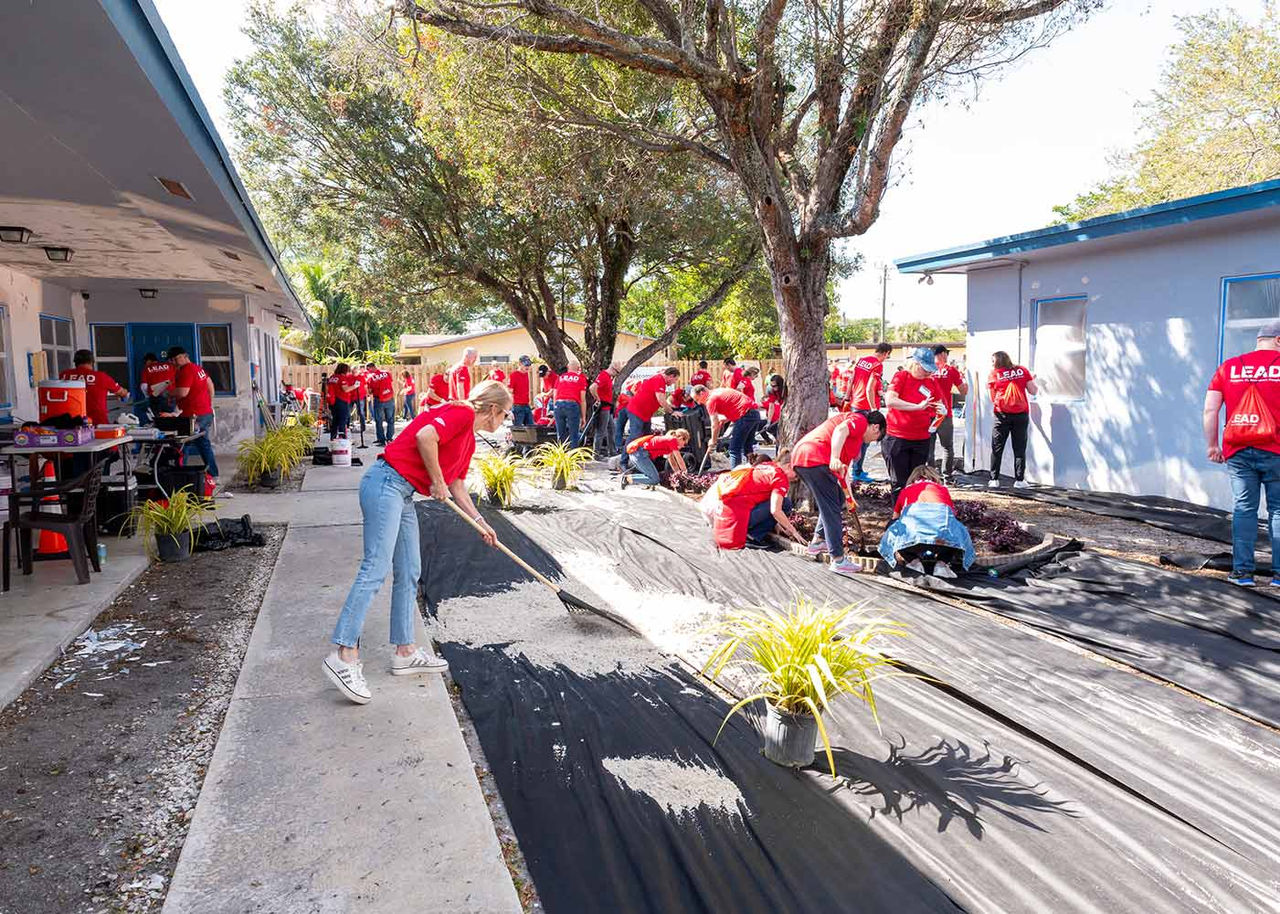LEAD conference image, group of volunteers